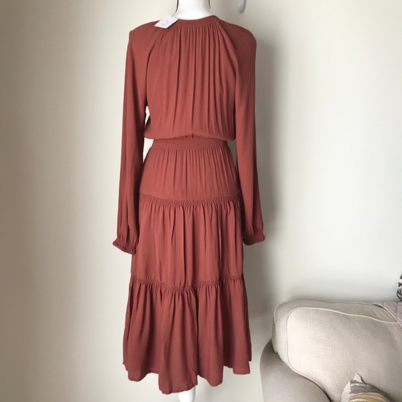 LAST ONE! UO Reese Tiered Smocked Midi Dress - Picture 7 of 7